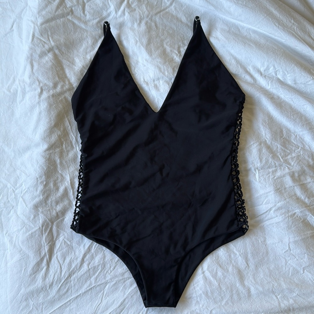 MIKOH Rio One Piece in Black (Size L)